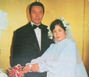 元旦那・山崎英一とは