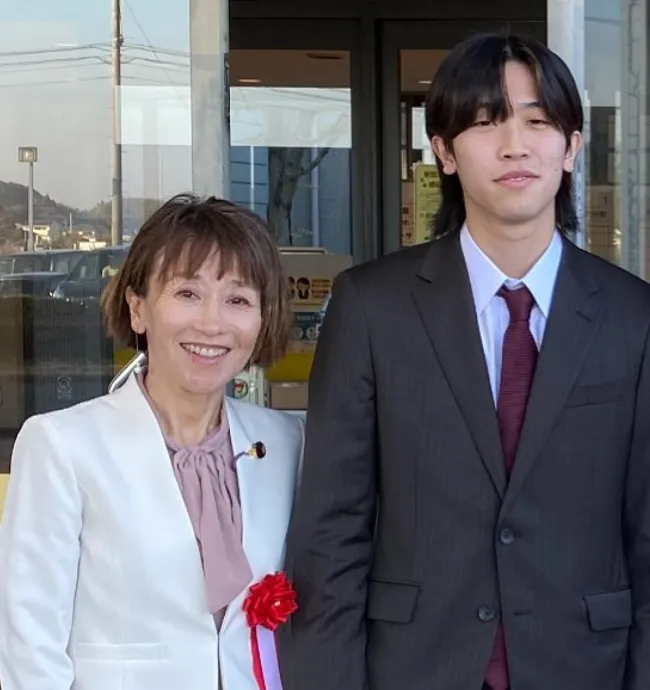 松野明美の長男・輝仁の高校はどこ？学歴と家族構成や年齢も