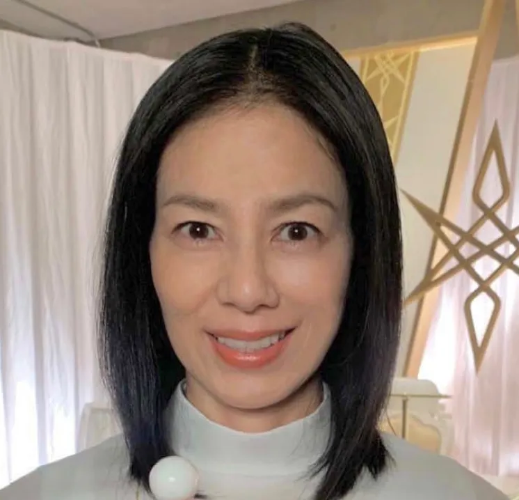 相築あきこの2人の息子の写真がイケメン！ロサンゼルス留学の学歴と現在の仕事