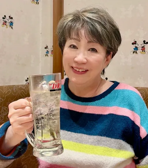 西川峰子（仁支川峰子）に息子はいない？結婚歴と元夫・村上隆の現在