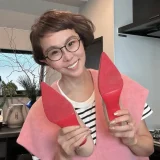 金子エミの次男・律心大学はどこ？学歴や学校情報まとめ