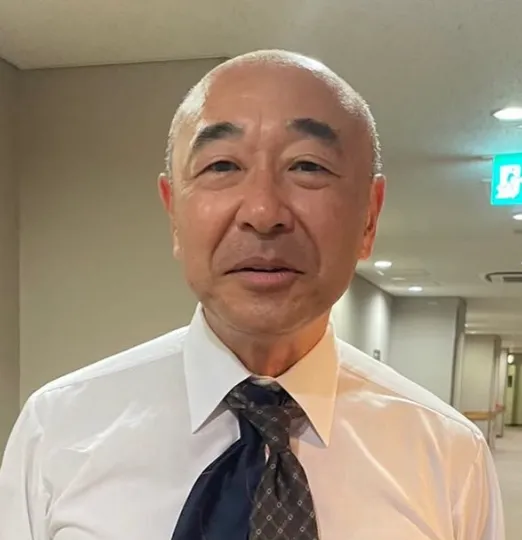 高橋克実の子供の学校はどこに通うのか？名前や年齢と再婚後の家族構成